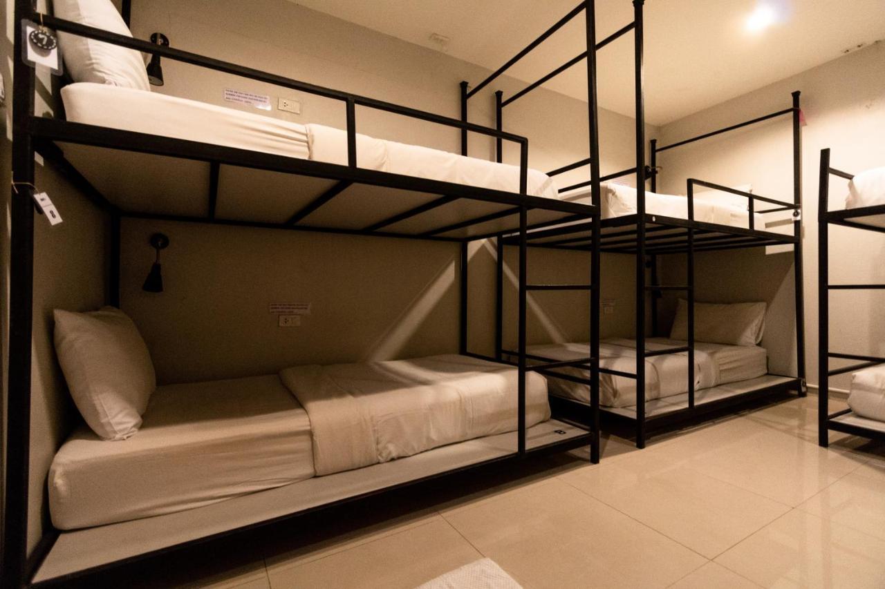 Sunny Hostel Chiangmai @Tha Pae Chiang Mai Exterior photo